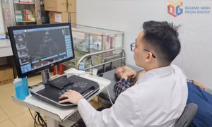 Lưu động chăm sóc sức khỏe cho nhân dân