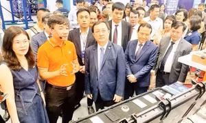 Đổi mới phương thức tư vấn, phản biện trong kỷ nguyên số