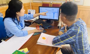 Quyết liệt thực hiện cắt giảm, đơn giản hóa thủ tục hành chính 