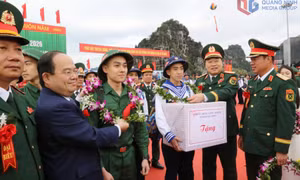 Hơn 2.300 thanh niên ưu tú của tỉnh Quảng Ninh hăng hái lên đường nhập ngũ 