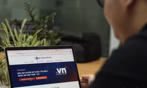 Tên miền 'hiếm' được trả 217 triệu đồng trong ngày đầu đấu giá