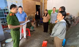 Điện Biên khởi tố 2 đối tượng buôn bán "thuốc nam gia truyền"