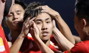 Khoa Ngô nói gì khi Tiến Linh nhường phạt đền?