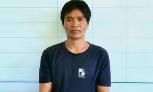 Bắt nghi phạm trốn truy nã, sống như 'người rừng' trong rừng sâu