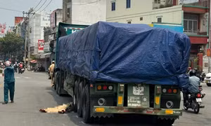 Nữ sinh tử vong dưới bánh container tại khu vực ngã năm Bến Lức, Tây Ninh