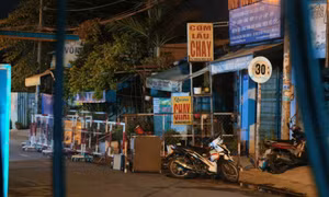 Cháy quán cơm ở phường Bình Hưng Hòa, hai mẹ con tử vong