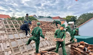 Ghi trên chặng đường biên giới mùa xuân