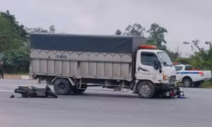 Tai nạn liên hoàn trên Quốc lộ 10 ở Ninh Bình khiến 2 người tử vong