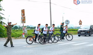 Cựu chiến binh phường Hoàng Quế góp phần xây dựng nếp sống văn minh giao thông