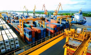 Thủ tướng chỉ đạo tập trung ưu tiên giữ vững ổn định kinh tế vĩ mô, thúc đẩy xuất khẩu