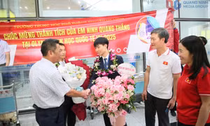 Giáo dục - Đào tạo đổi thay từ những quyết sách nhân văn - Bài 2: Vươn tầm trí tuệ Đất mỏ