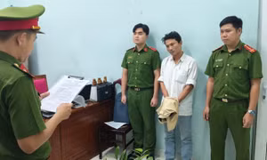 Bắt cựu cán bộ Văn phòng đăng ký đất đai Đà Nẵng làm giả sổ đỏ