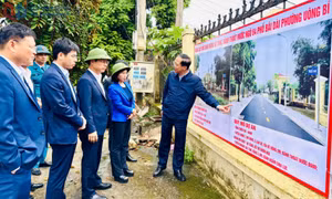Phó Bí thư Thường trực Tỉnh ủy, Chủ tịch HĐND tỉnh khảo sát một số địa điểm sau kiến nghị của cử tri
