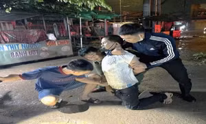 Công an Đồng Nai bắt nghi phạm đâm chết người do ghen tuông