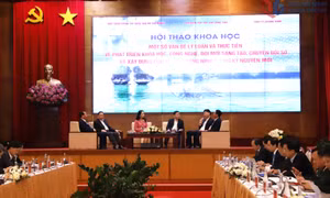 "Yêu cầu và động lực mới cho Quảng Ninh trong chuyển đổi số và phát triển con người"