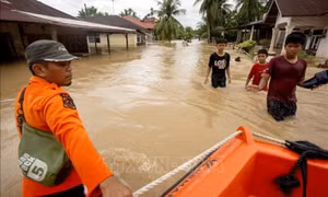 Malaysia: Hơn 21.000 người phải sơ tán do lũ lụt - Ít nhất 10 người thiệt mạng tại Indonesia