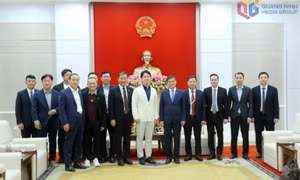 Chủ tịch UBND tỉnh Bùi Văn Khắng tiếp Đoàn Hiệp hội doanh nghiệp Hàn Quốc tại Việt Nam