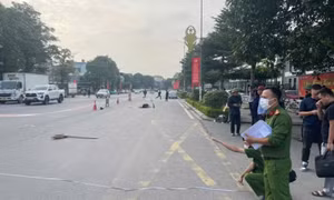 Con rể cũ lái ô tô tải đâm, chèn chết bố vợ cũ