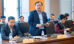 Cần quy định chặt chẽ, bảo đảm quyền con người trong thi hành tạm giữ, tạm giam