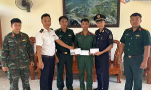 Chung tay hỗ trợ Binh nhất La Văn Long 