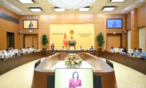 Giữ mức hưởng trợ cấp thất nghiệp bằng 60% bình quân tiền lương tháng đóng bảo hiểm thất nghiệp