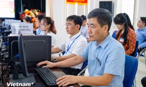 Bộ Nội vụ hướng dẫn về nhân sự tại ủy ban nhân dân, sắp xếp ở đặc khu, thôn, tổ dân phố