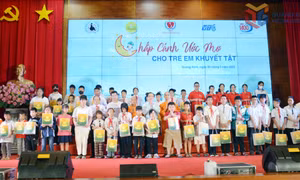Đồng hành cùng học sinh khuyết tật, mồ côi có hoàn cảnh khó khăn