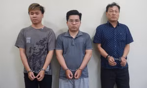 Khởi tố, bắt tạm giam 3 đối tượng quản trị hệ thống kênh Youtube “Người đưa tin”
