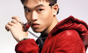 Nón vàng Rap Việt tung album đầu tay, trở lại đường đua âm nhạc