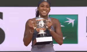 Coco Gauff lần đầu vô địch Roland Garros