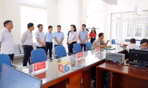 Phó Chủ tịch UBND tỉnh Nghiêm Xuân Cường kiểm tra công tác chuẩn bị mô hình chính quyền địa phương 2 cấp tại Móng Cái và Hải Hà