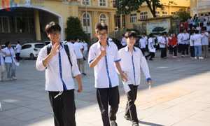 Nhìn lại Kỳ thi tuyển sinh lớp 10 hệ không chuyên năm học 2025 - 2026