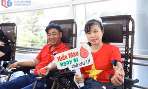 “Giọt hồng Đất Mỏ - Kết nối dòng máu Việt”