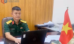 Chỉ huy trưởng tận tâm 