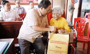 Trọn vẹn nghĩa tình