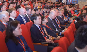 Đồng chí Phó Bí thư Tỉnh ủy cùng Đoàn đại biểu tỉnh tham dự Đại hội đại biểu Hội Chữ thập đỏ Việt Nam lần thứ XII