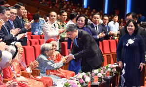 Thủ tướng Lê Minh Hưng dự Hội nghị Tri ân người có công với cách mạng toàn quốc năm 2026