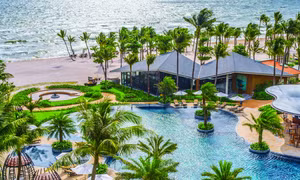 Trải nghiệm nghỉ dưỡng trọn vẹn tại các resort biển miền Bắc cùng Smartrip