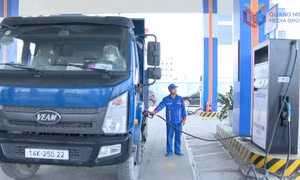 Bảo đảm nguồn cung, ngăn chặn đầu cơ xăng dầu