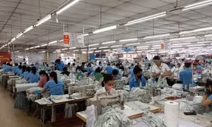 Tái định vị mô hình phát triển dệt may