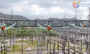 Đẩy nhanh tiến độ các dự án truyền tải điện