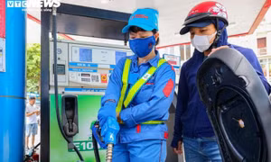 Giá xăng dầu đồng loạt giảm
