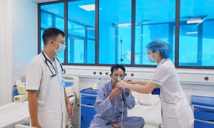 Chủ động triển khai các giải pháp nâng cao chất lượng chăm sóc sức khỏe nhân dân