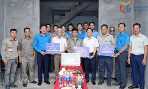 Để thợ mỏ yên tâm gắn bó với nghề