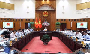 Thủ tướng: Các bộ trưởng trực tiếp chỉ đạo, chịu trách nhiệm đến cùng về tiến độ, chất lượng dữ liệu