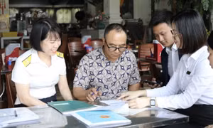 Thuế tỉnh Quảng Ninh thu ngân sách 6 tháng đạt trên 38,1 nghìn tỷ đồng
