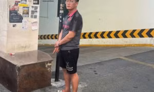 Bắt đối tượng gây ra liên tiếp 2 vụ cướp giật điện thoại ở Khánh Hòa