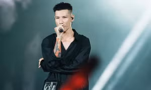 'Đánh úp' bằng album 30 ca khúc, MCK vào top 10 Spotify toàn cầu