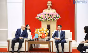 Đoàn công tác Đại sứ quán Cộng hòa Kazakhstan tìm hiểu cơ hội đầu tư tại Quảng Ninh