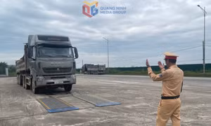 Quyết liệt xử lý xe quá tải trọng, cơ nới thành, thùng